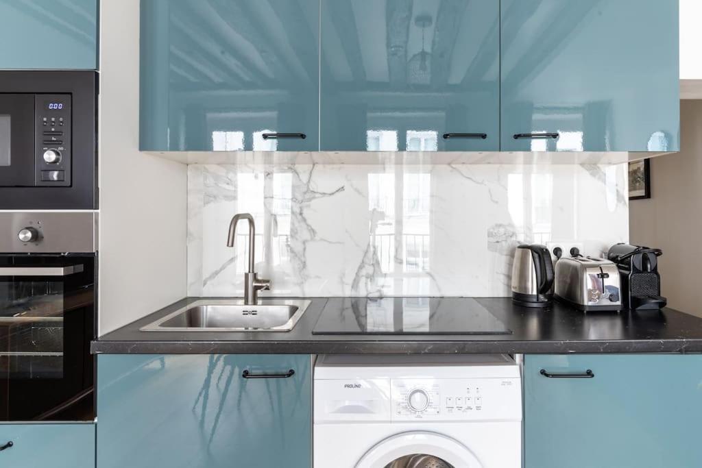 Grands Boulevards 22 : Appartement Cosy 1Br-4P Paris Luaran gambar