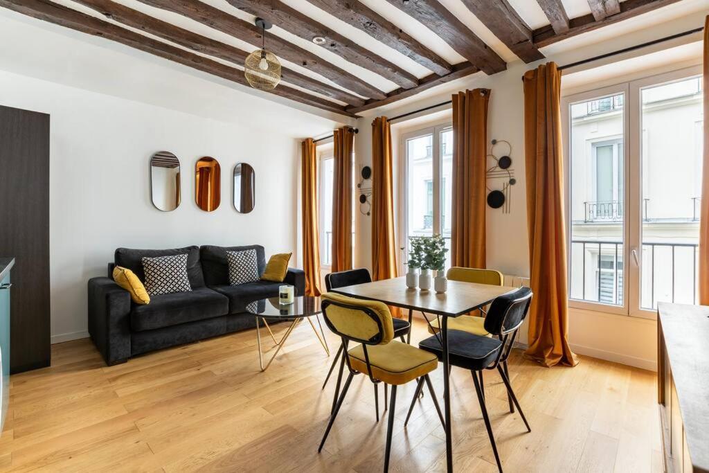 Grands Boulevards 22 : Appartement Cosy 1Br-4P Paris Luaran gambar